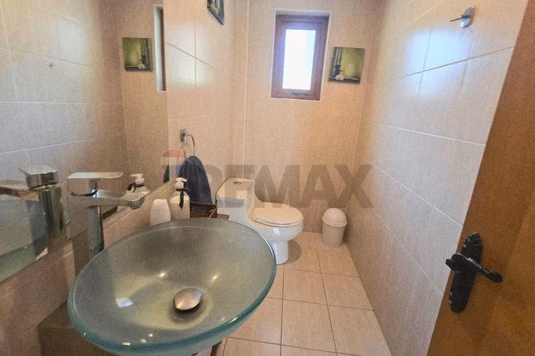 Gran casa con cabaña adicional en chicureo