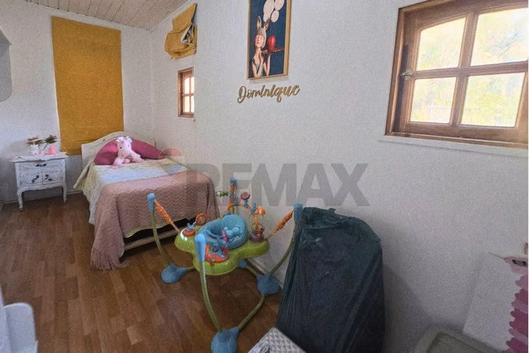 Gran casa con cabaña adicional en chicureo