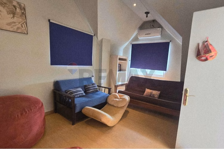 Venta casa inglesa, 2 quinchos, piscina, sauna