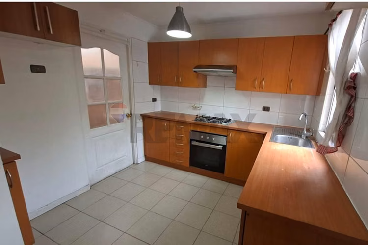 Oportunidad venta de casa 3 pisos 4d 3b huechuraba