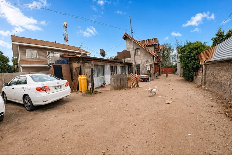 Propiedad con terreno 638m2 en macul