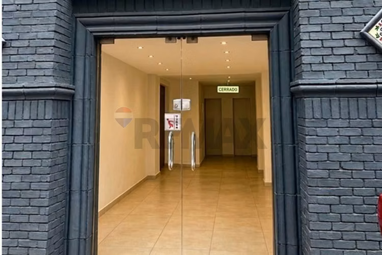 Casa/local comercial para arriendo en tabancura