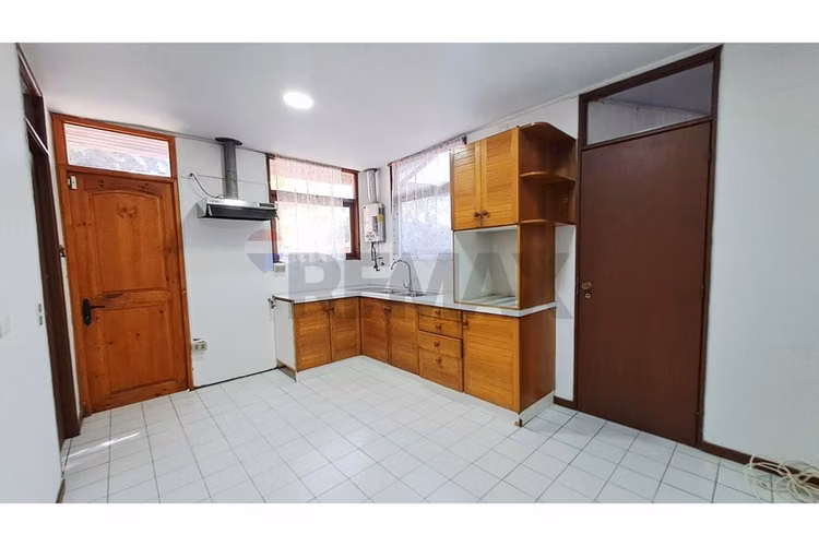 Acogedora casa con gran terreno - Imagen 18