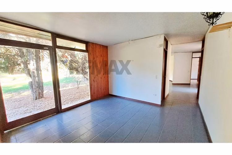 Acogedora casa con gran terreno - Imagen 17