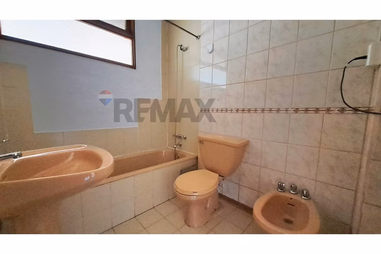 Acogedora casa con gran terreno - Imagen 16