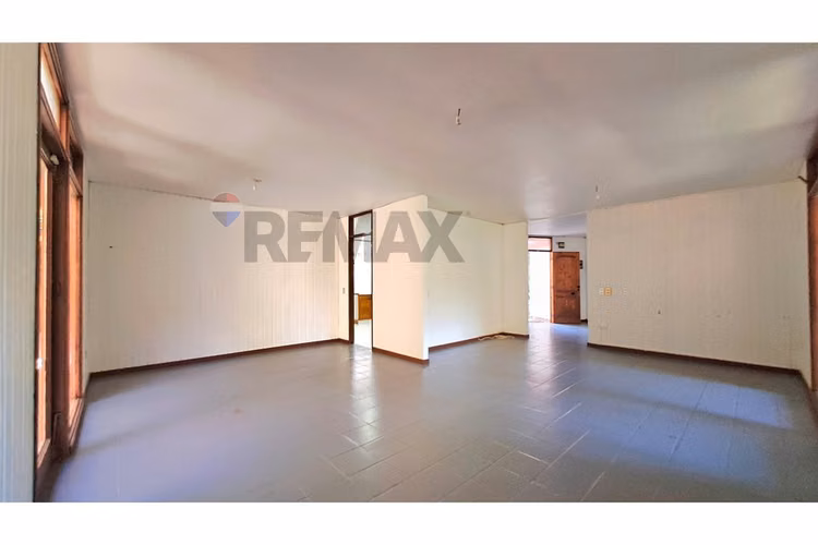 Acogedora casa con gran terreno - Imagen 7