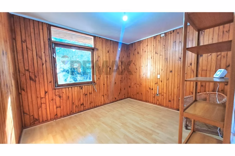 Acogedora casa con gran terreno - Imagen 13