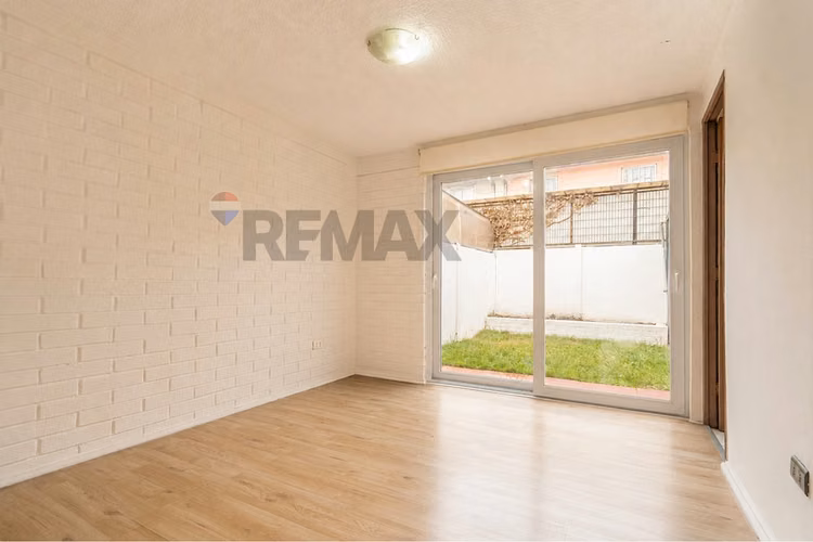 Renovada casa condominio cerrado en macul