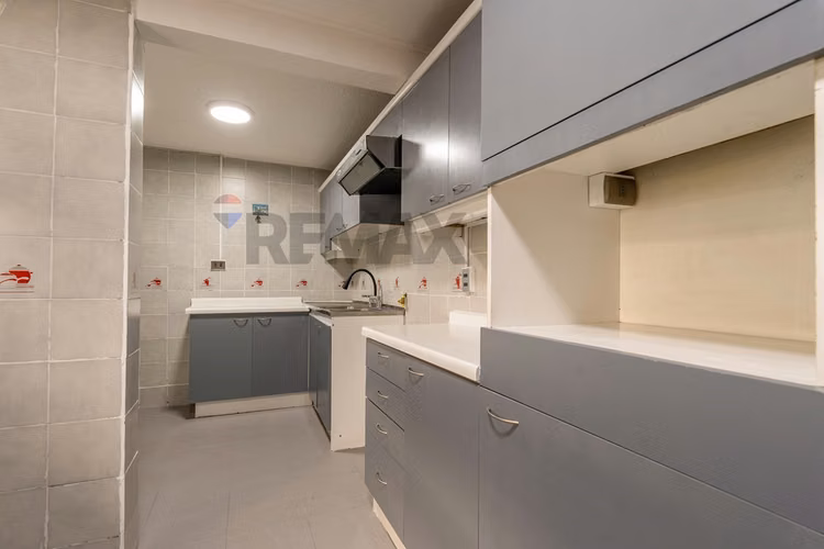 Renovada casa condominio cerrado en macul