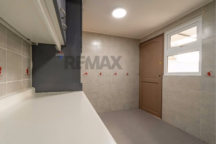 Renovada casa condominio cerrado en macul