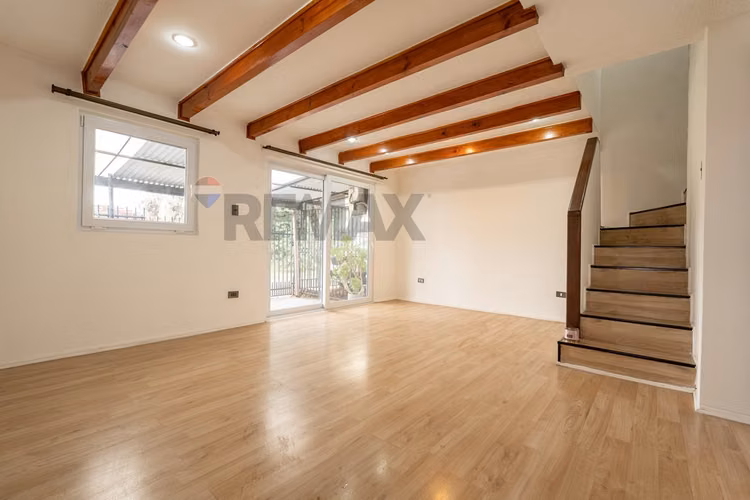 Renovada casa condominio cerrado en macul