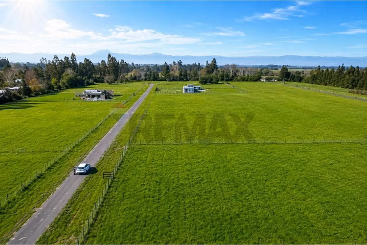 Se vende parcela en condominio mercedes oriente