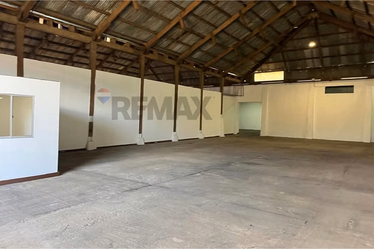 Se arrienda bodega 400 m2 talca