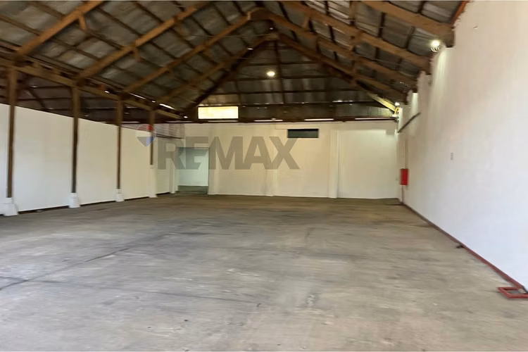 Se arrienda bodega 400 m2 talca