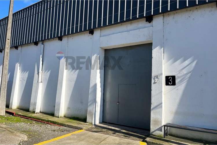 Se arrienda bodega 400 m2 talca