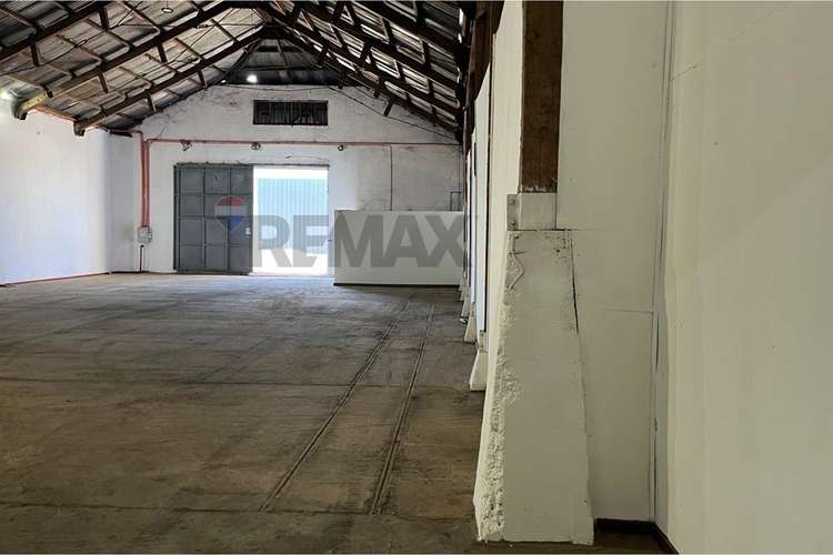 Se arrienda bodega 400 m2 talca