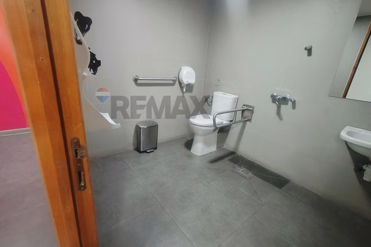 Local comercial en escuela militar - Imagen 16
