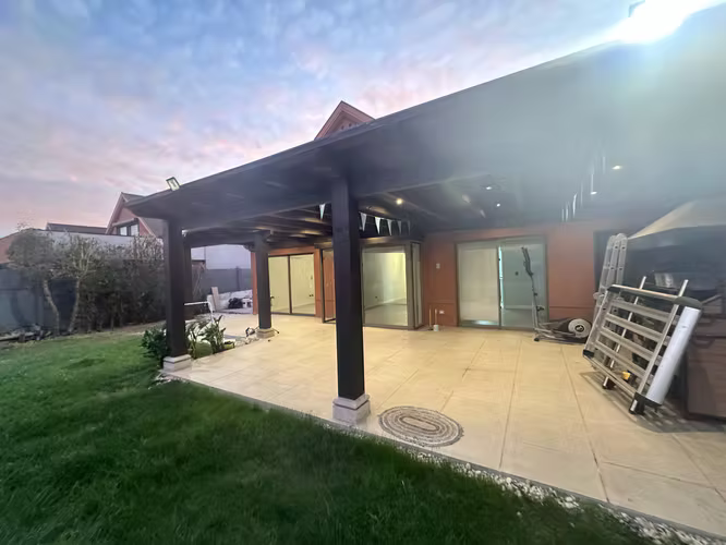 VENTA CASA COLEGIO HIGHLANDS CHICUREO