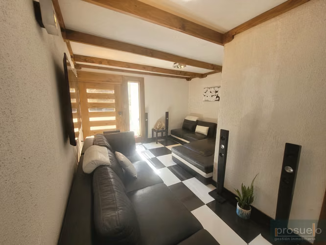 CASA GRANDE EN LINDA PARCELA CON PISCINA Y JARDINES LIMACHE