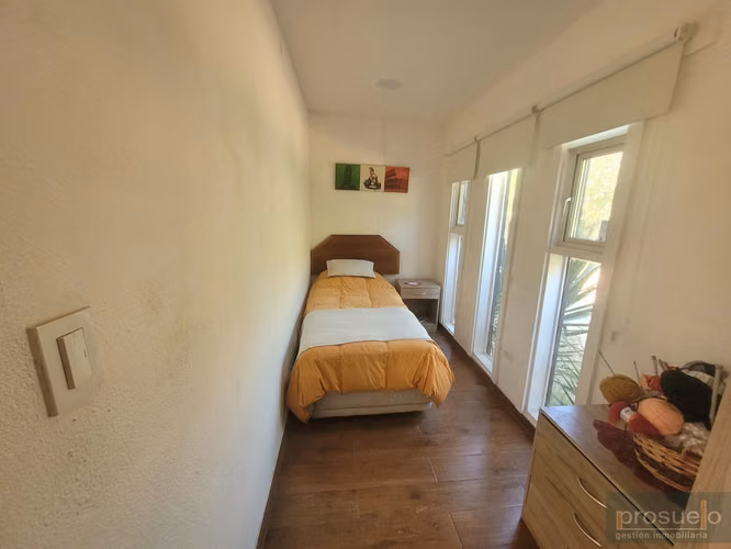 CASA GRANDE EN LINDA PARCELA CON PISCINA Y JARDINES LIMACHE