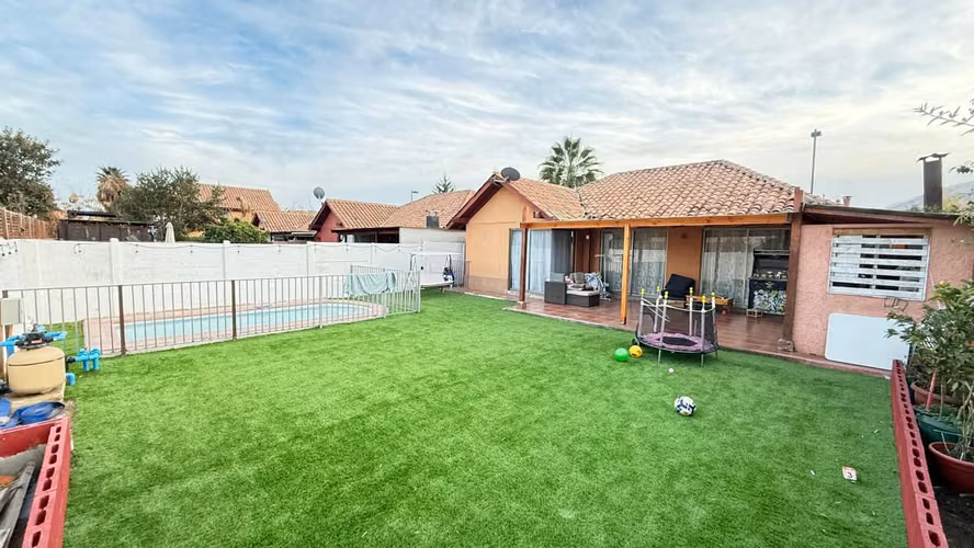 ARRIENDO CASA 3D 2B COMO NUEVA