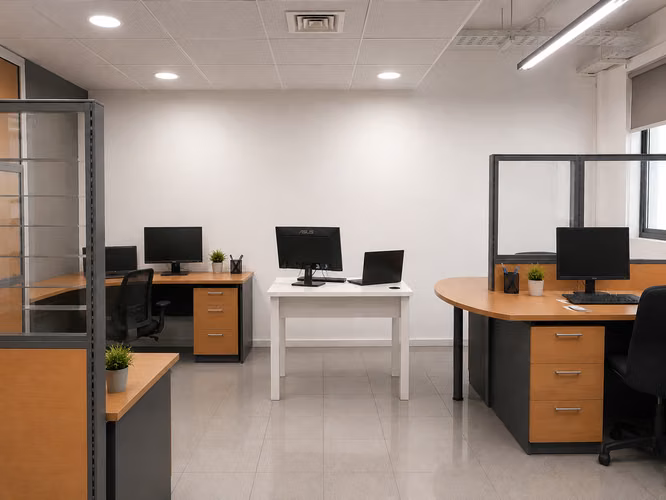 ARRIENDO DE OFICINA AMOBLADA Y LISTA PARA OPERAR