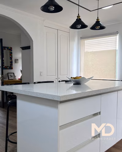 VENTA CASA EN CONDOMINIO EN LOS ALMENDROS
