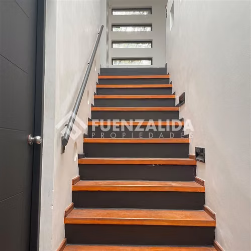 Casa en arriendo de 3 dorm. en condominio cerrado. Chicureo