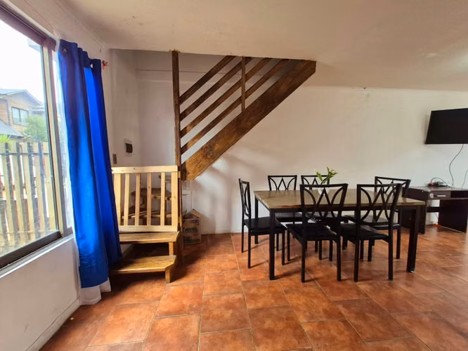 Oportunidad ,Casa esquina 3D/2B/2E ,Con Local Comercial ,Plena Avenida
