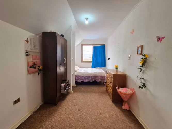 Oportunidad ,Casa esquina 3D/2B/2E ,Con Local Comercial ,Plena Avenida