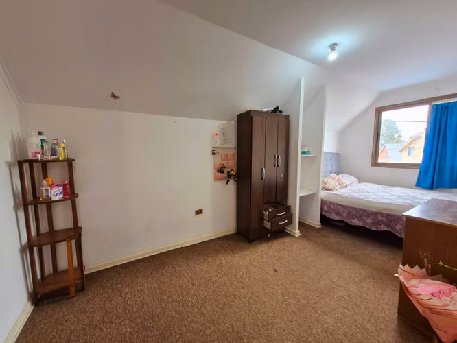 Oportunidad ,Casa esquina 3D/2B/2E ,Con Local Comercial ,Plena Avenida