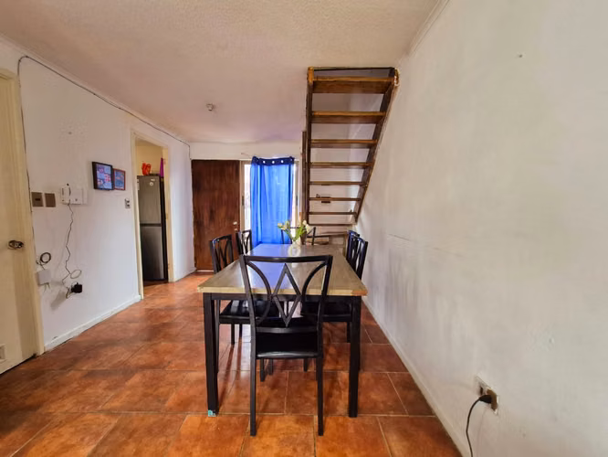 Oportunidad ,Casa esquina 3D/2B/2E ,Con Local Comercial ,Plena Avenida