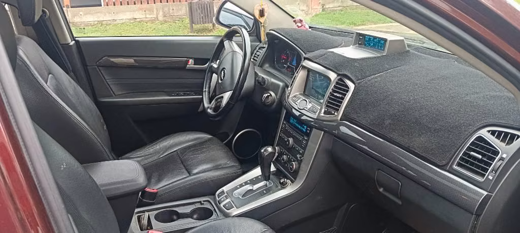 Chevrolet Captiva Diesel 2.0 Automática año 2014 Tope linea - Imagen 5