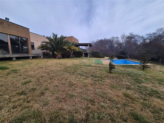 Casa en sitio tipo parcela en venta en Los Angeles