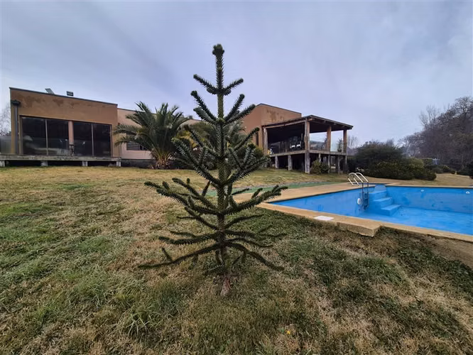 Casa en sitio tipo parcela en venta en Los Angeles