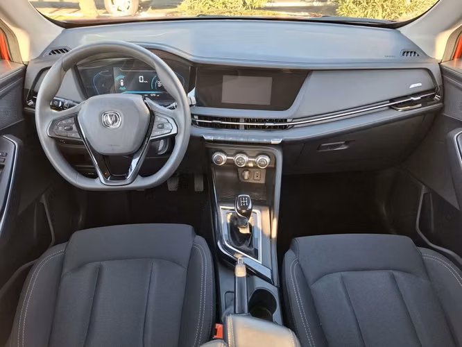 CHANGAN CS15 2025