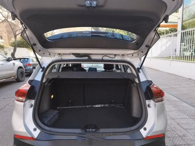 Chevrolet Tracker 1.2 Turbo LTZ  km – Excelente estado