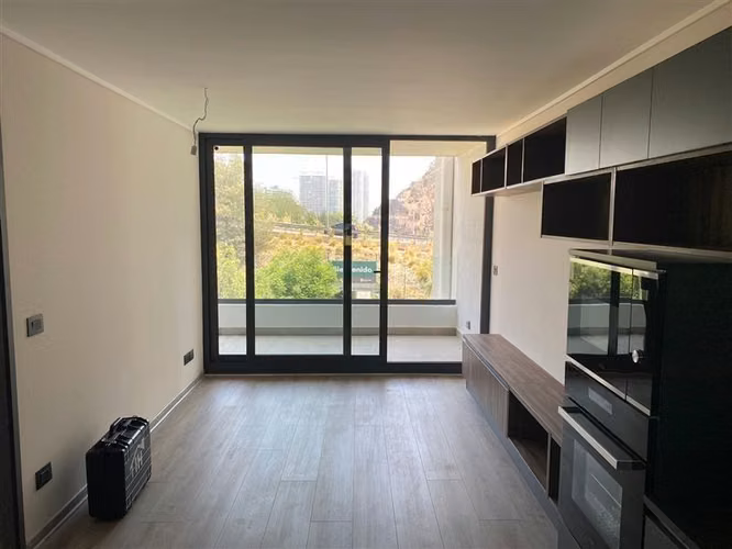 Departamento en arriendo de 1 dorm. en Lo Barnechea