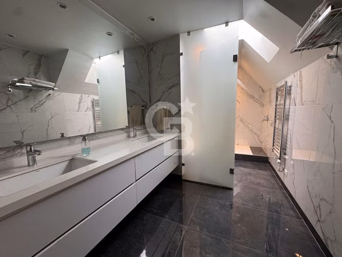 Maravillosa casa Georgean,  a pasos Monte Tabor y SC. - Imagen 19