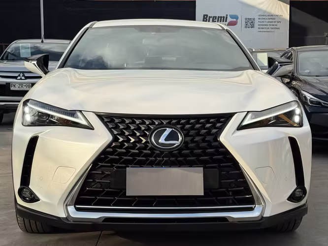 LEXUS UX200
