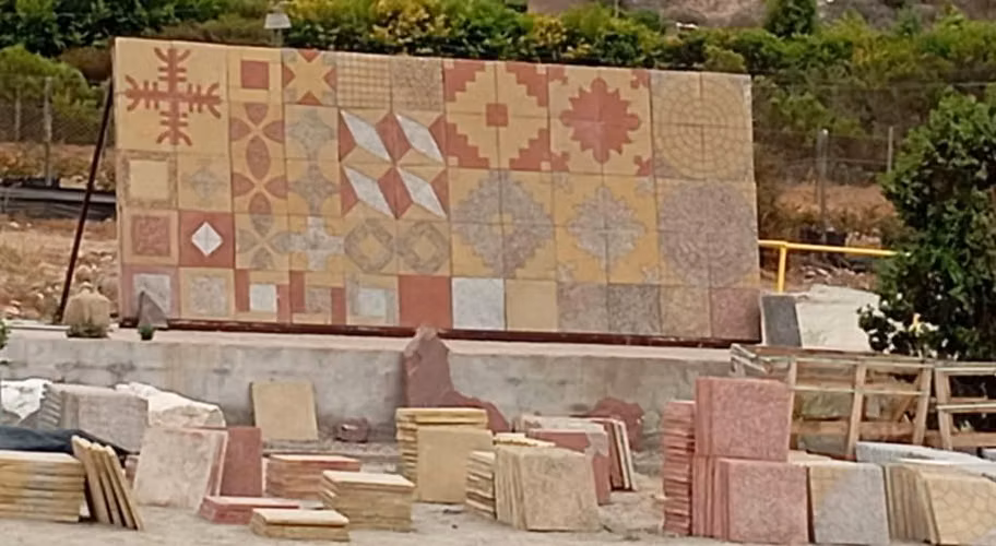 Pastelones de Hormigon y piedras decorativas