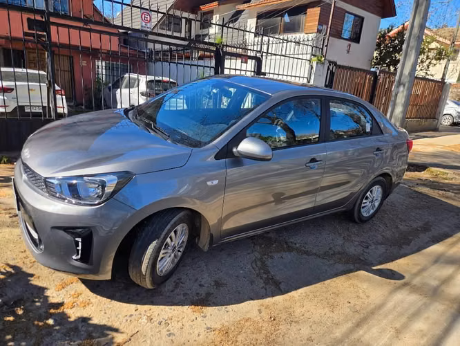 Kia soluto - Imagen 5