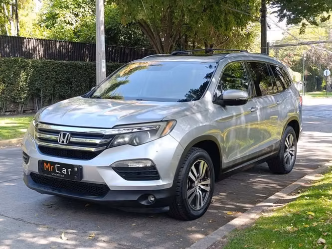 HONDA PILOT TOURING 3.5 AUT 4X4 - 2016 | 2550