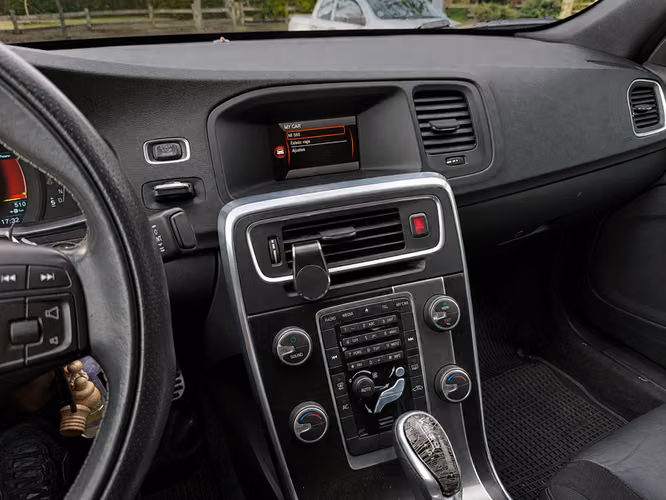 VOLVO S60 T4 R-DESIGN - 2015 | 2939
