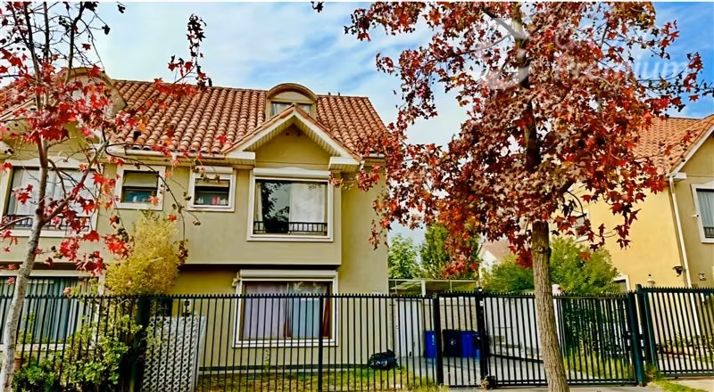 Magnífica Casa en Venta 5D3B. La Florida Alto. Trato Dueño
