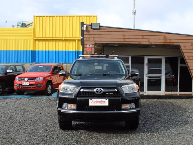 TOYOTA 4Runner 4.0 AT 2011