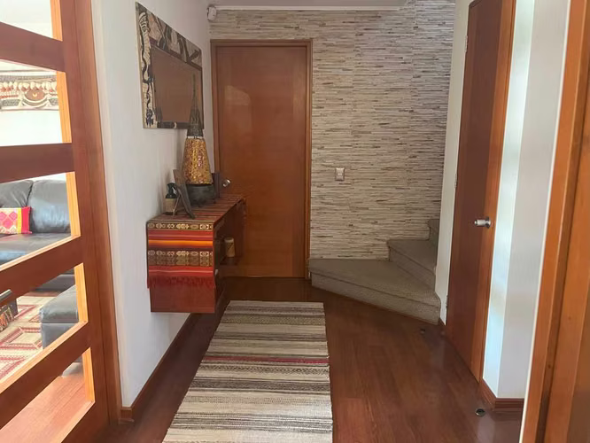 Amplia Casa 4D+3B+Estac+Bodega y Piscina (178573)