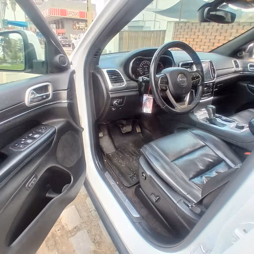 Jeep grand cherokee 2020 diesel 4x4