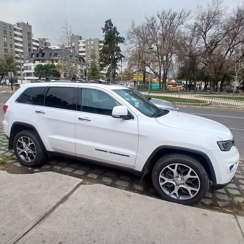 Jeep grand cherokee 2020 diesel 4x4