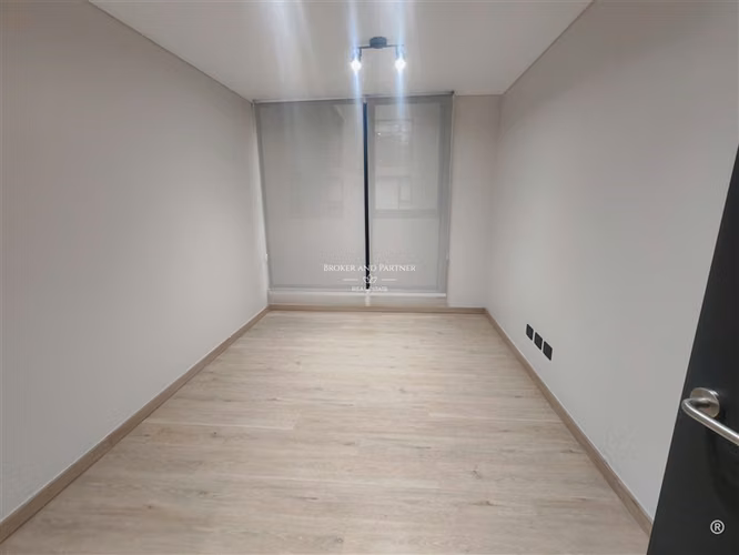 Oficina nueva en arriendo cercano a metro , Providencia